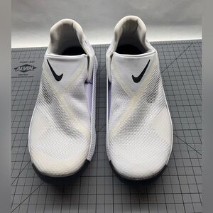 Nike Go FlyEase Women’s 10.5 White